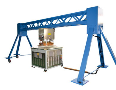 久罗飞艇主体专用焊接机 久罗飞艇主体专用焊接机